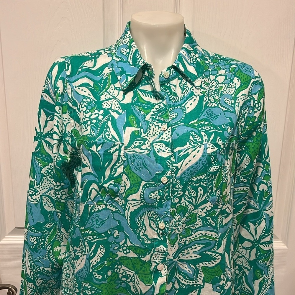 Lilly Pulitzer sea view linen button down shirt in botanical green safari M - Picture 4 of 12